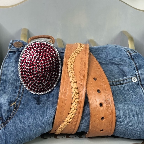 RED rhinestone tan leather woven belt - Picture 4 of 9